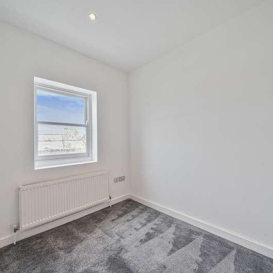 Tanners Hill, London, SE8 - Photo 1