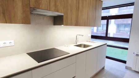 Piso de alquiler en Concepcion Arenal, Cuatro Caminos - Plaza de la Cubela - Photo 4