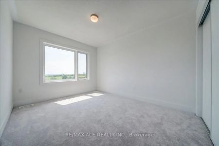 Property For Lease | E9033646 - Photo 5