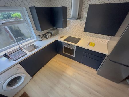 3 bedroom terraced house to rent - Photo 4