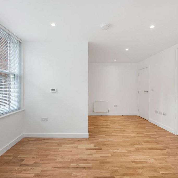 Flat to rent - Photo 1