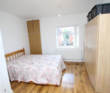 If you are looking for a 3-bedroom house to rent in the Fishponds a... - Photo 4