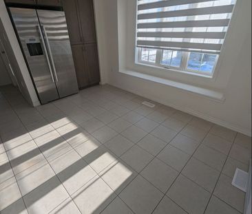 For Lease - 456 Remembrance Drive, Brampton, Ontario - Photo 5