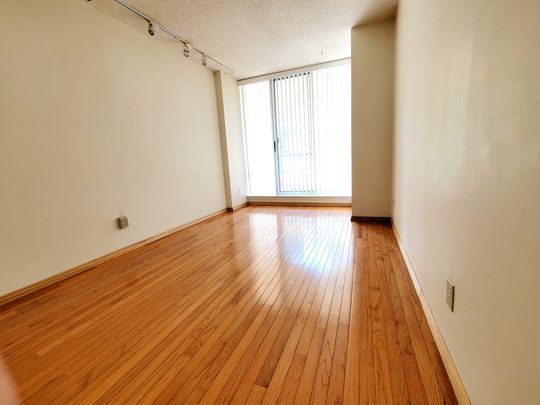 For Lease - 1121 Steeles Avenue Unit# 212, Toronto, Ontario - Photo 1