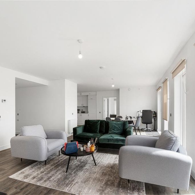 3 bedroom apartment to rent - Photo 1