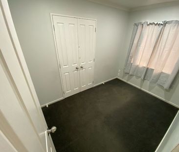 FLATBUSH, 4 BEDROOMS - Photo 3