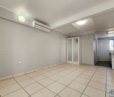 Newly Renovated Bedsitter – Perfect for Simple Living! - Photo 1