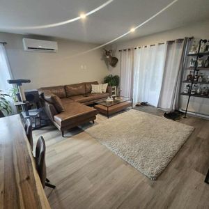 61/2 - Duplex avec sous-sol - Vue sur lac Magog - Photo 2