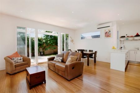 4 Bed, 3 Bath - Photo 3