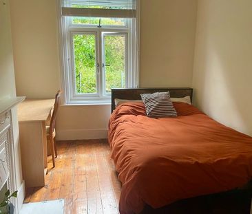 3 Bed Terraced House, Milner Road, BN2 - Photo 6