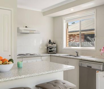 Neat & Spacious Home in a Handy Location - Photo 5