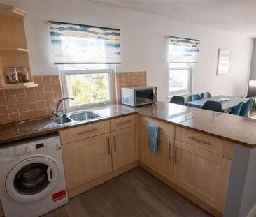 Edgcumbe Avenue, Newquay, TR7 - Photo 4