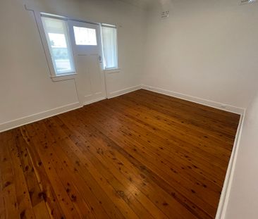 WEST GOULBURN Neat 2 Bedroom Cottage - Photo 5