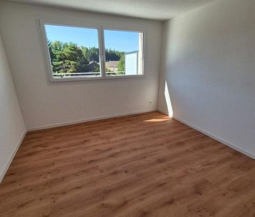 Sonnige Attikawohnung mit Weitsicht  2.5 Zimmer in Moosseedorf - Photo 4