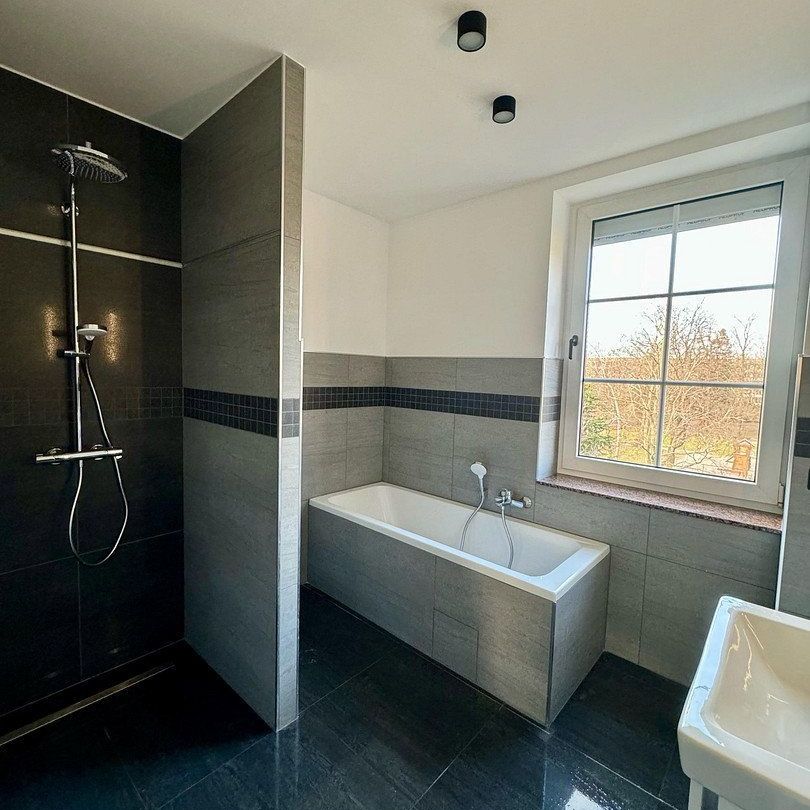 Pronájem bytu 4+1 • 130 m² bez realitkyHüfnerstr. 10 Cottbus Cottbus Brandenburg 03042 - Photo 1