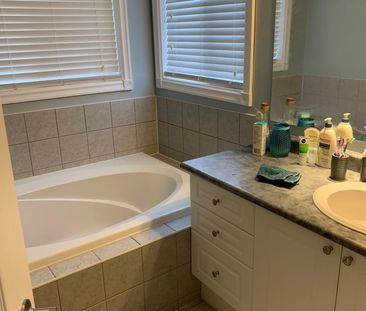 For Lease - 3919 Arvona Place, Mississauga, Ontario - Photo 1