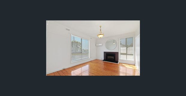 Charming 2-Bedroom Home in a Convenient Moe Location - Photo 1
