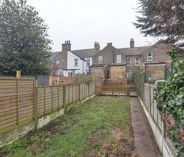 Tonge Road, Sittingbourne, Kent, ME10 - Photo 5