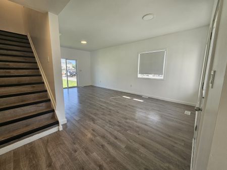 For Lease - 122 Highriver Trail Unit# 36, Welland, Ontario - Photo 2