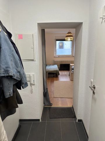 Düsseldorf-Oberbilk: Apartment für Single(in) mit Wohnküche und Balkon! - Photo 4