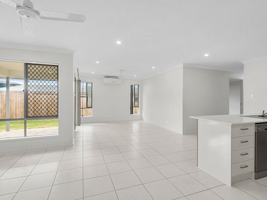 69 Barlow Street, CRANLEY - Photo 1