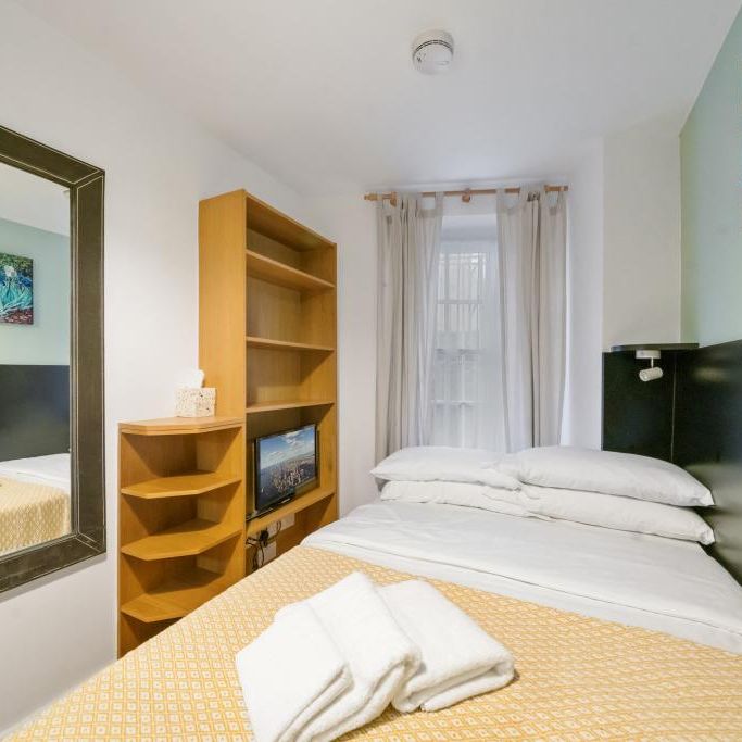 Flat 01 Cartwright Gardens, Bloomsbury WC1H 9EH - Photo 1