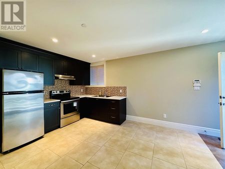 BSMT 25XX W 35TH AVENUE, Vancouver, British Columbia - Photo 3