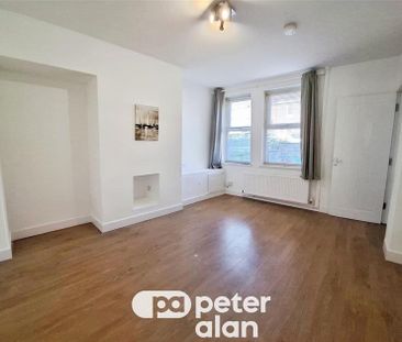 St Leger Crescent, St. Thomas, SWANSEA - Photo 3