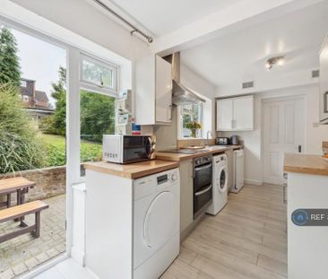 1 bedroom in a house share to rent - Photo 6