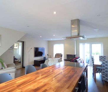 Abbots Close, Brentwood, CM15 - Photo 2