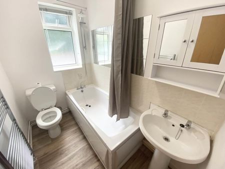 2 Bedroom Flat - Photo 5