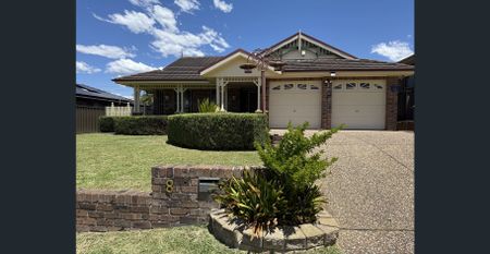 Picture Perfect Family House - 4 Beds + Study ! - Photo 5