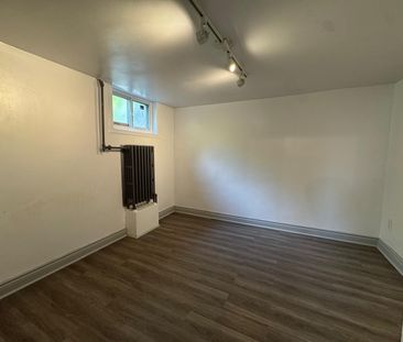 For Lease - 618 Brown's Line Unit# Basement, Toronto, Ontario - Photo 6