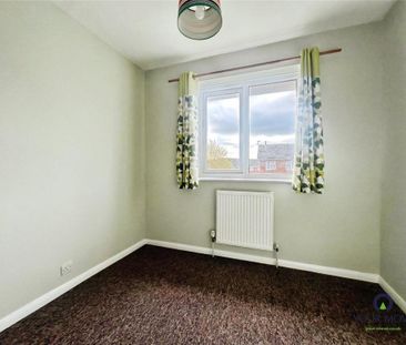 3 bedroom terraced house to rent - Photo 4