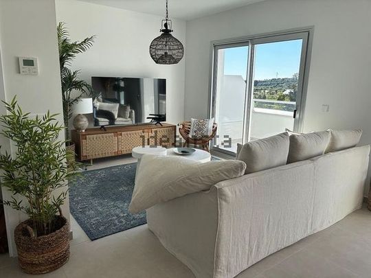 Alquiler de dúplex en Calle Islas Caimán - Photo 1