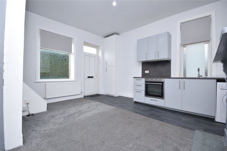 2, Clough Street, Morley, Leeds, West Yorkshire, LS27 8QZ - Photo 3