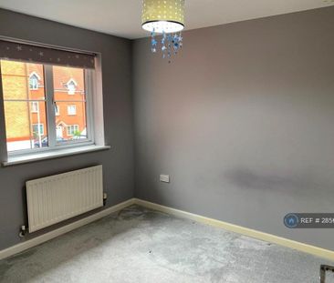 4 bedroom detached house to rent - Photo 4