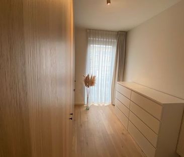Licht, modern en energiezuinig appartement met terras in Berchem - Photo 2