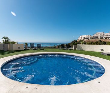 Middle Floor Apartment in Marbella - Photo 5