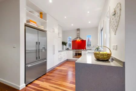 22 Park Crescent, Williamstown VIC 3016 - House For Rent | Domain - Photo 3