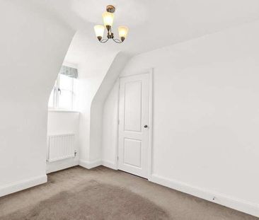 Middle Mead, Cirencester, Gloucestershire, GL7 - Photo 6