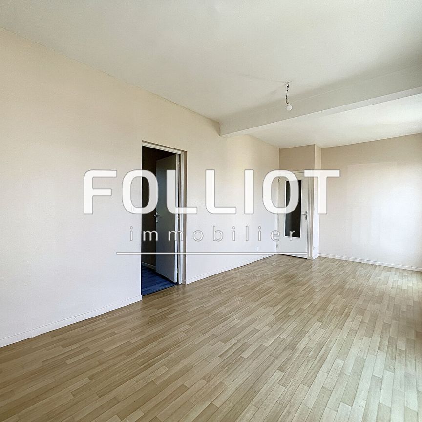 A LOUER Appartement Folligny 2 pièce(s) 47 m2 - Photo 1