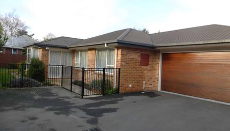 *** GREAT LOCATION *** - Photo 5