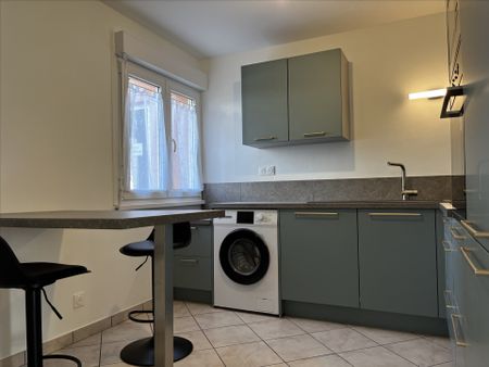 Location Appartement 3 pièces 68m² - Photo 3