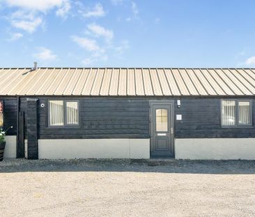 1 bedroom barn to rent - Photo 1