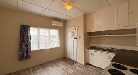 Short Stroll to Town - Photo 4