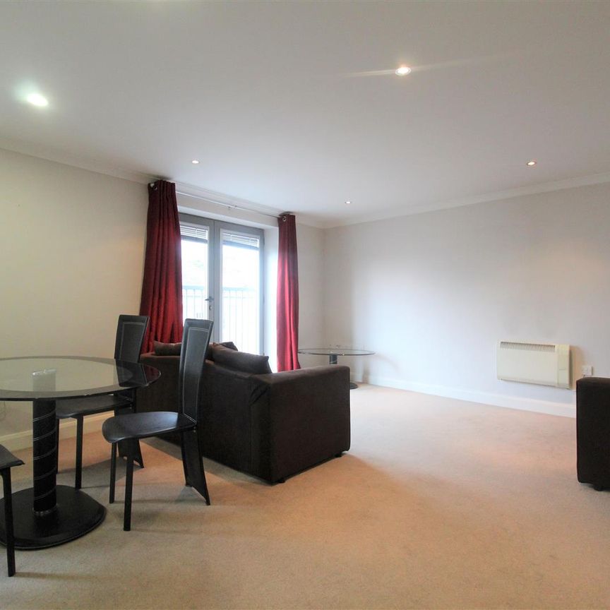 1 Bedroom Apartment To Rent - Photo 1