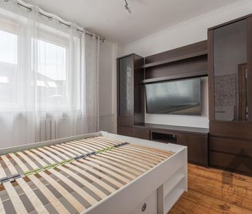 Dwupokojowe mieszkanie w Centrum Jaworzna do wynajęcia | Spacer 3D - Фото 2