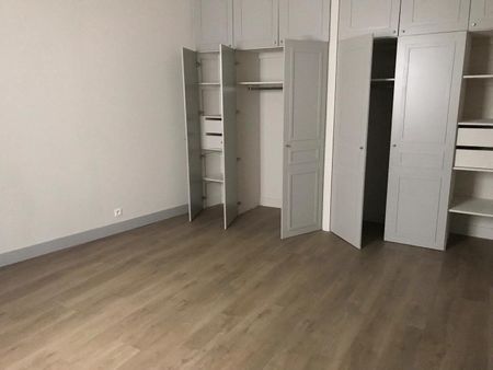 location Appartement T2 DE 42.5m² À AVIGNON - Photo 2