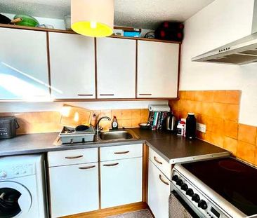 Grove Road, Sutton, SM1 - Photo 4